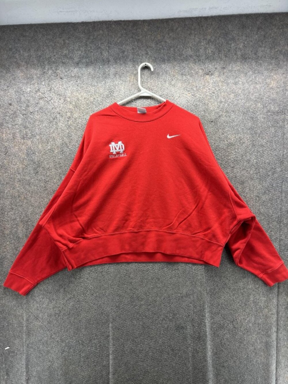 Nike Sweatshirt Womens Large Red Crewneck Volleyball Fleece Logo Pullover